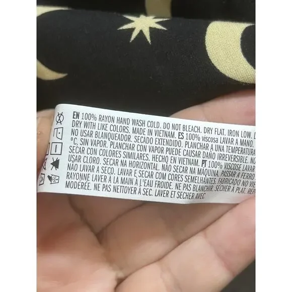 Forever 21 Moon Star Blouse M Black Celestial Button Up Witchy Goth Astrology - Picture 6 of 7